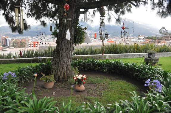 Túmulo de Guayasamin na Capilla del Hombre, em Quito, no Equador
